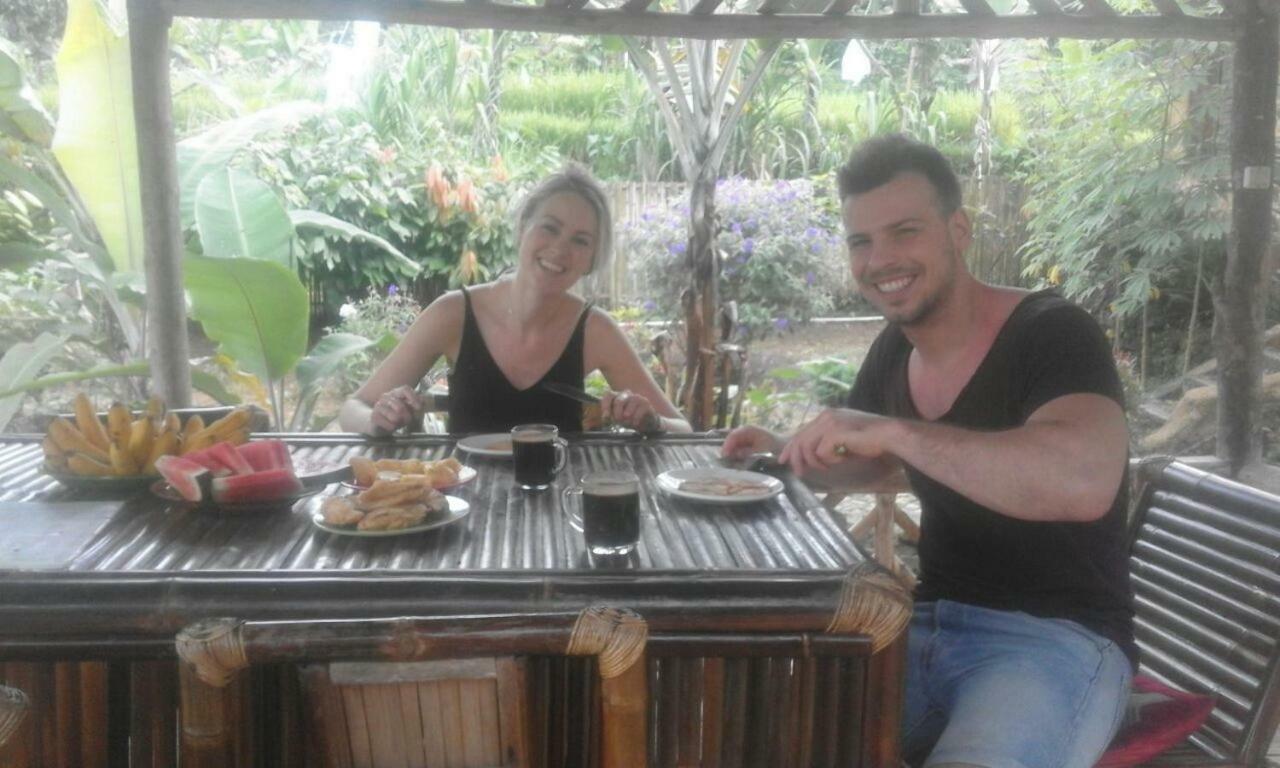 De Salak Homestay Bogor Eksteriør billede