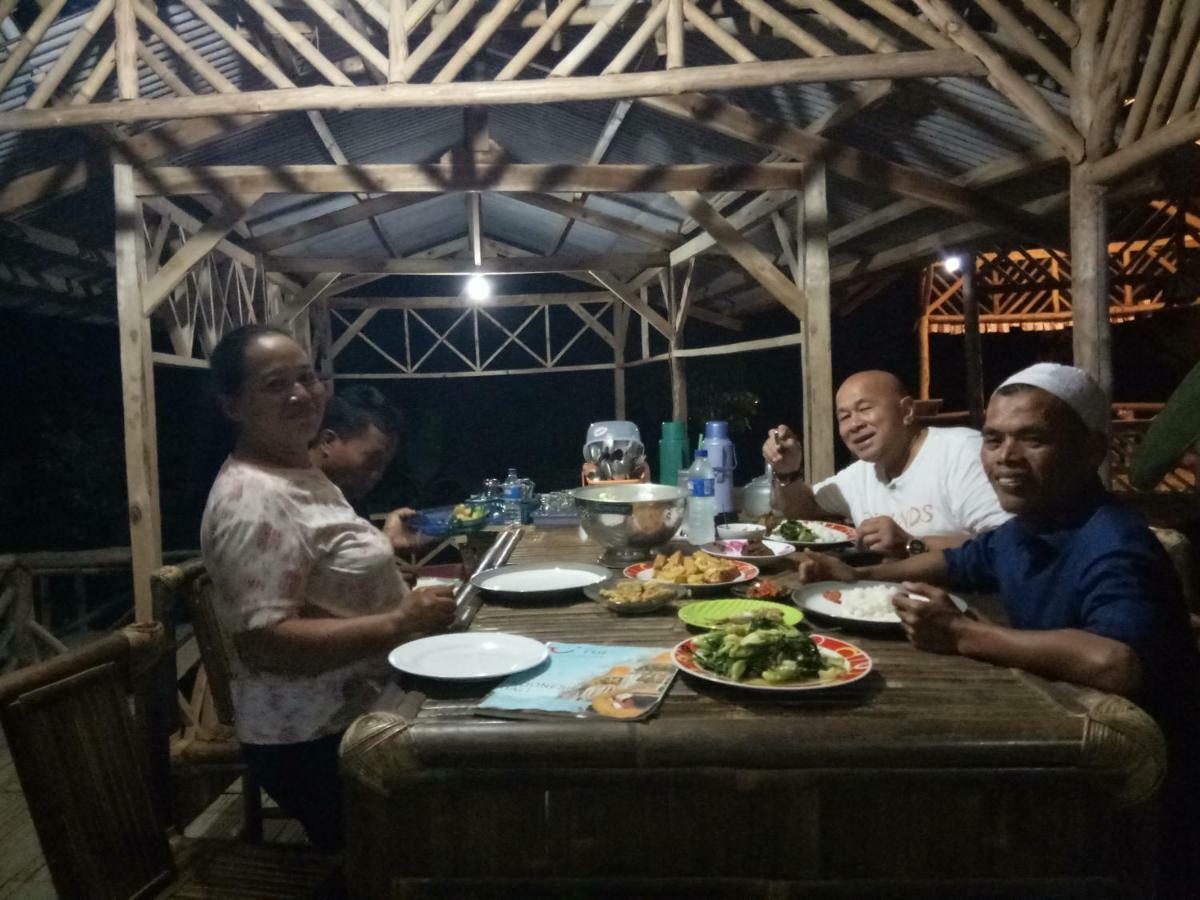 De Salak Homestay Bogor Eksteriør billede