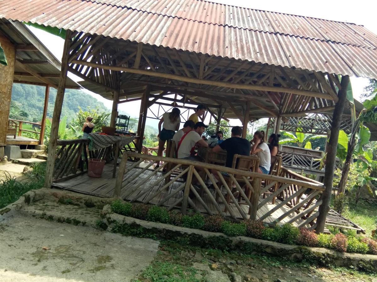 De Salak Homestay Bogor Eksteriør billede