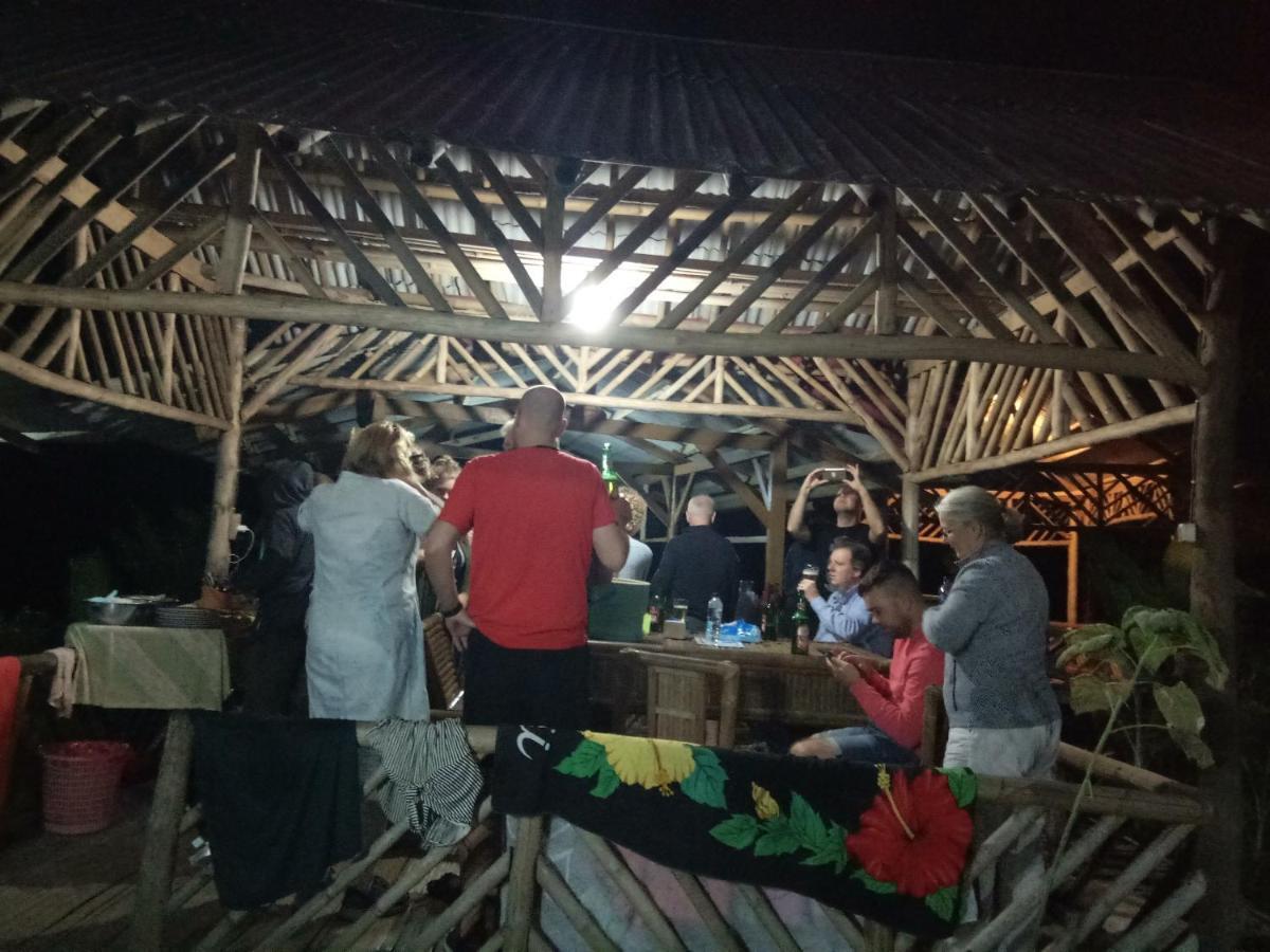 De Salak Homestay Bogor Eksteriør billede