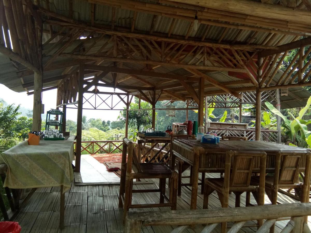 De Salak Homestay Bogor Eksteriør billede